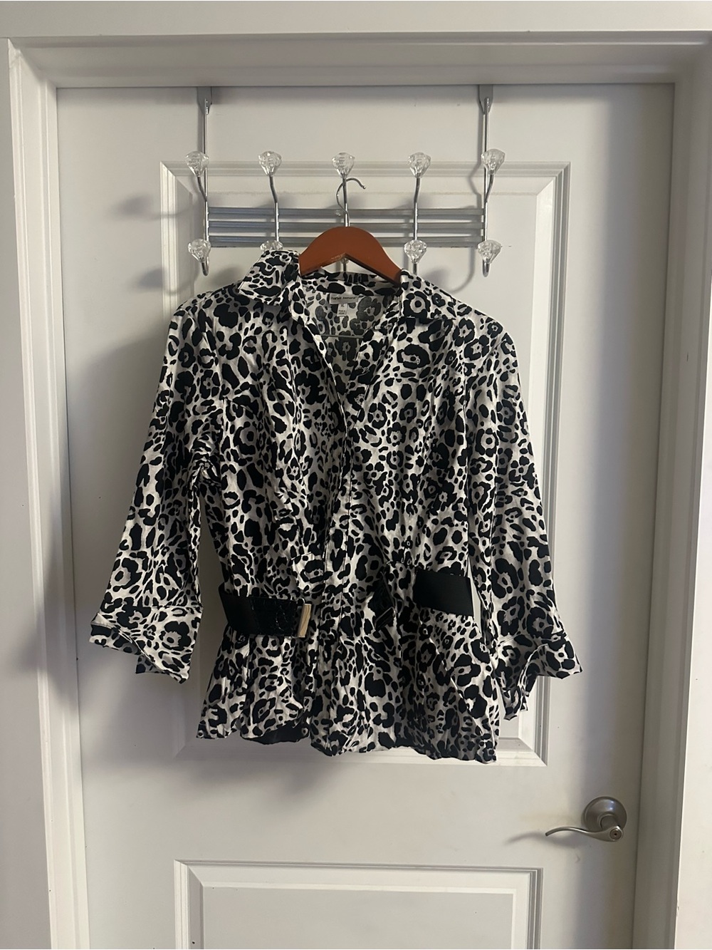 Harve Benard Black & White Leopard Print Belted Blouse